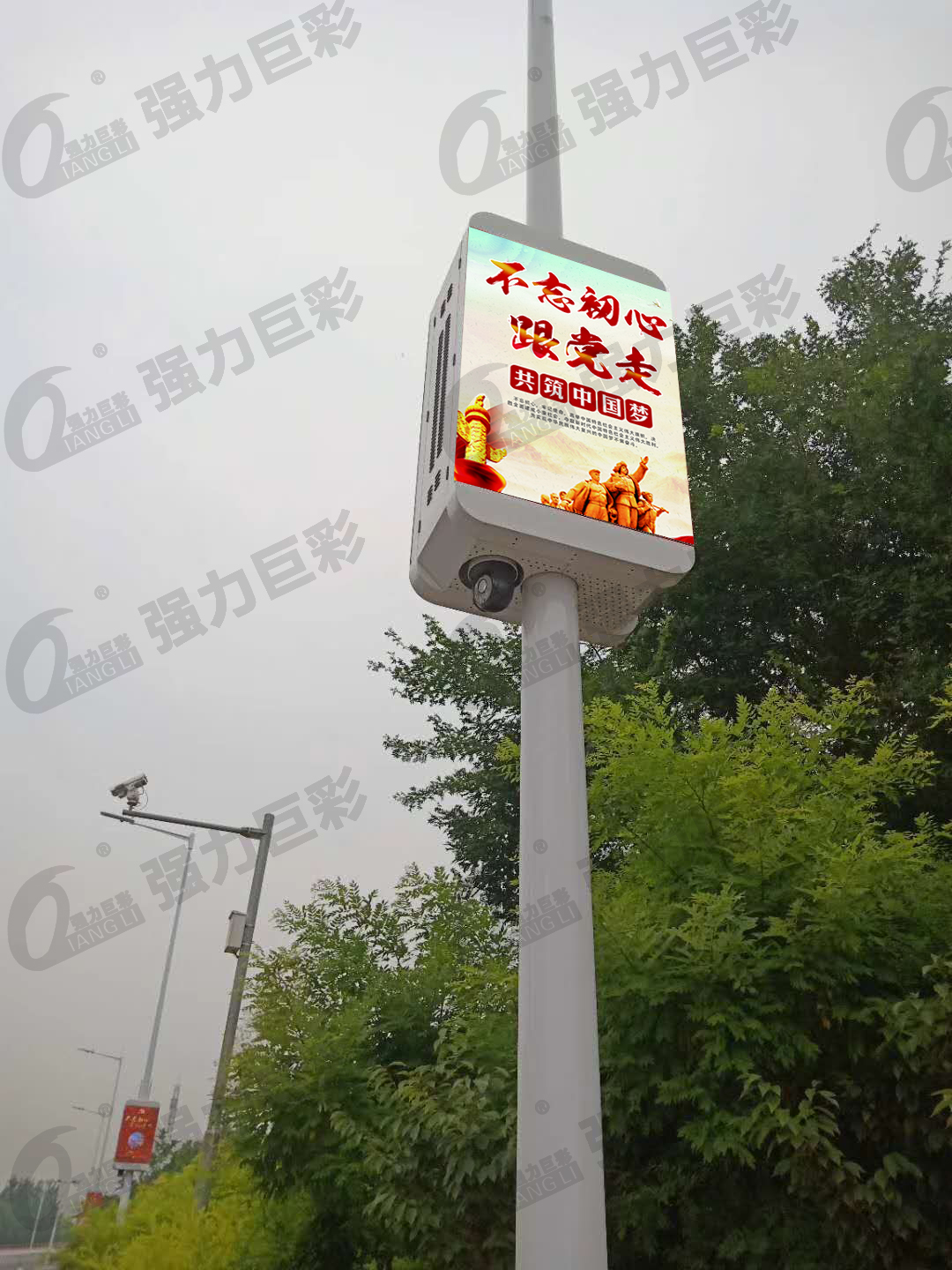 中心生态城灯杆屏Q5 15套